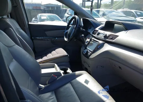 2014 Honda Odyssey Touring/Touring Elite from USA, damaged, VIN 5FNRL5H91EB136452